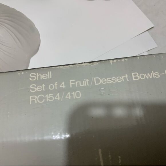 New Vintage 1980s Mikasa Frosted Scallop Shell 6" Salad Bowl Set of 4 G11 - Picture 8 of 9